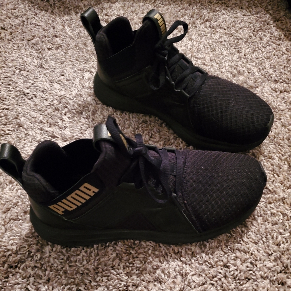 Womens Puma shoes size 7.5